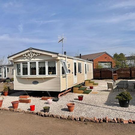 Willerby Granada 2-Bedroom Caravan, Glasgow Uddingston Dış mekan fotoğraf